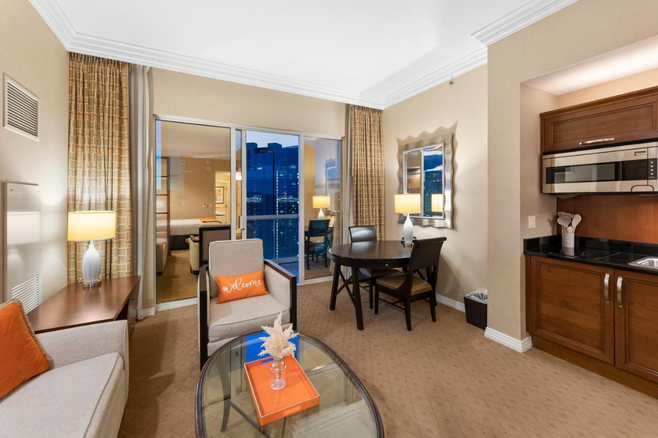 Lucky Gem Penthouse & Luxury Suites At Signature Resort, Balcony Strip View 1607 Las Vegas Exterior photo