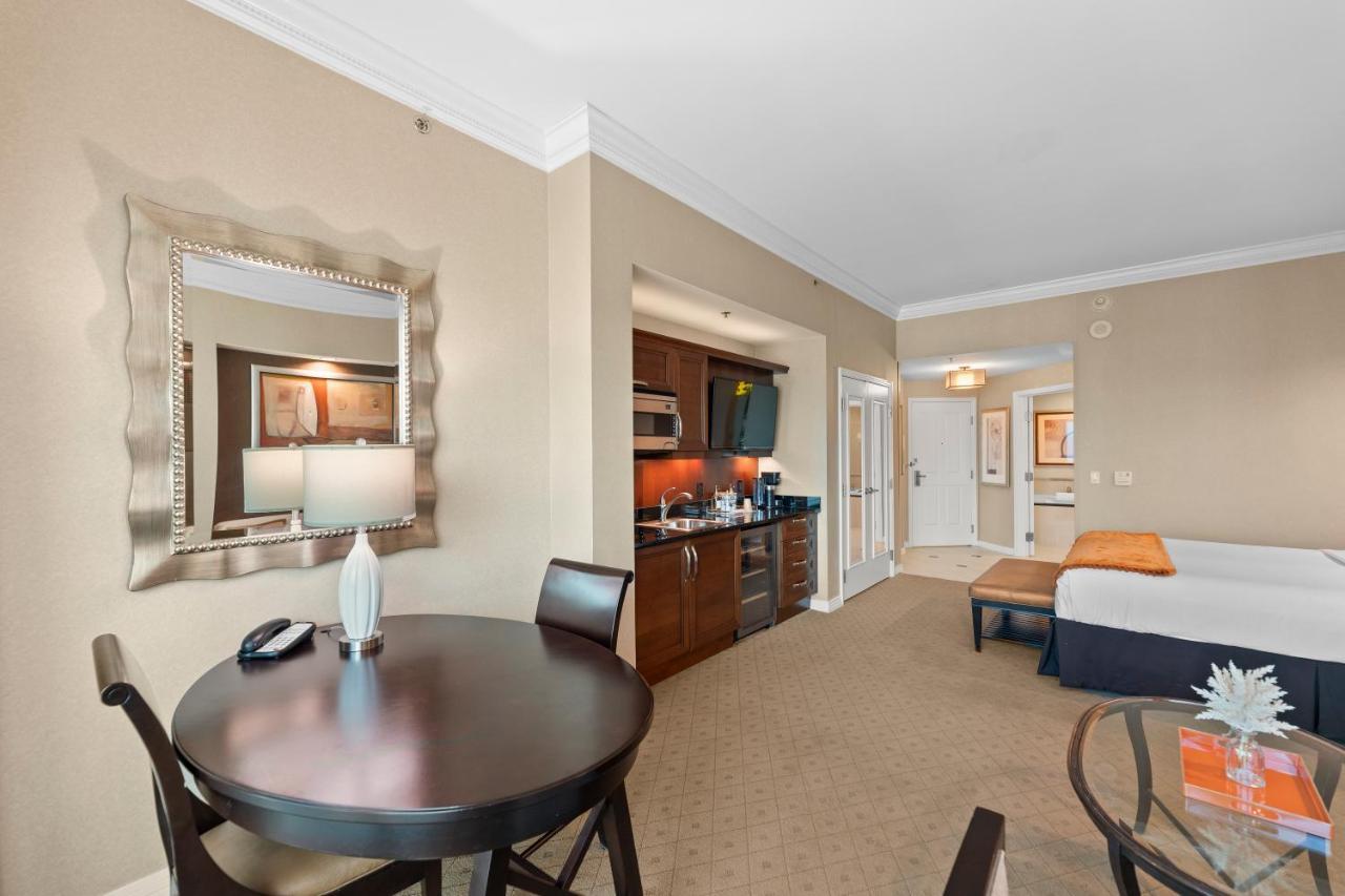 Lucky Gem Penthouse & Luxury Suites At Signature Resort, Balcony Strip View 1607 Las Vegas Exterior photo